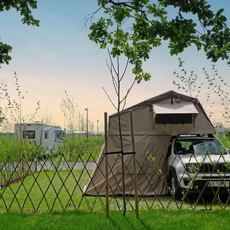 Encar - Blizej Nie Bedzie Campsite Zator