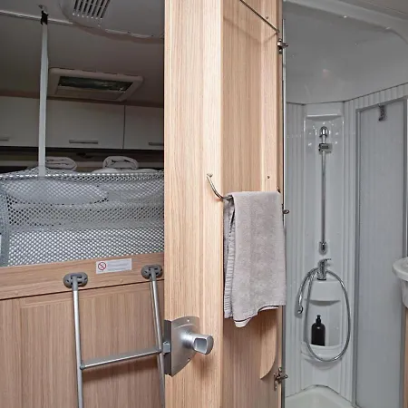 Encar - Blizej Nie Bedzie キャンプ場 *